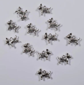 Charms metálico perrito